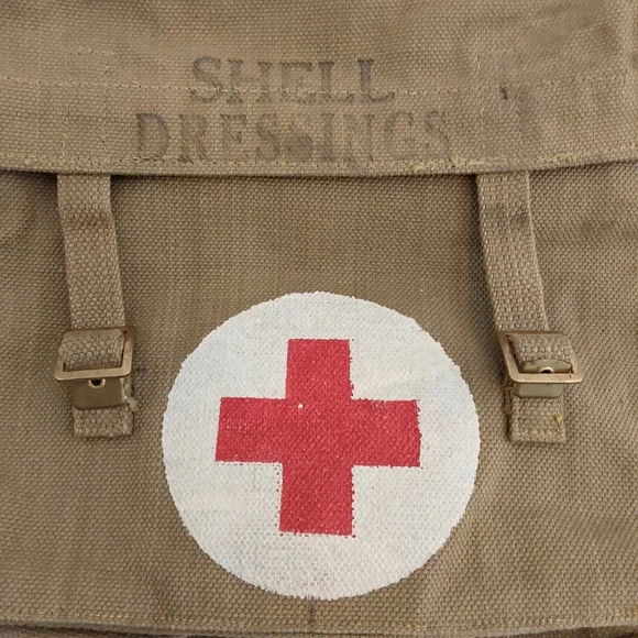 Original British WWII Pattern 1937 Medic Shoulder Bag for Shell Dressings